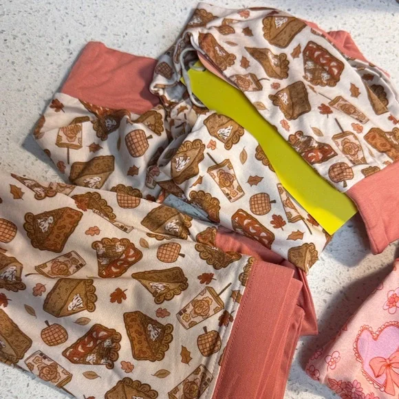 Remi & Friends pajama bundle NWT - Picture 8 of 9